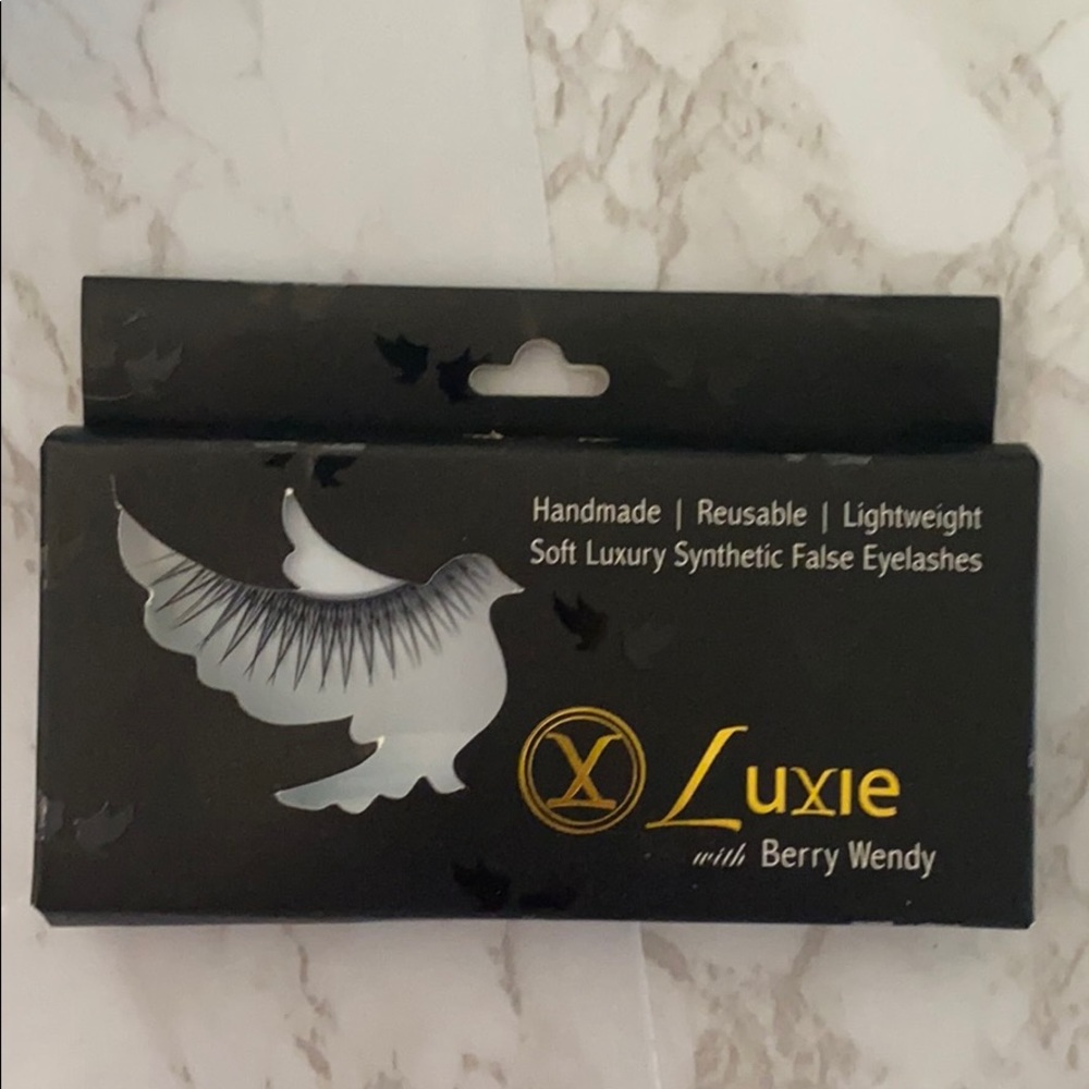 Luxie false lashes